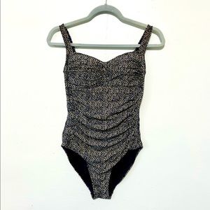 swimsuit size 6 by NIPTUCK SWIM multi fit cup